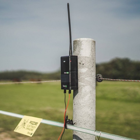 Set elektrického ohradníku Chytrá Farma - RF zdroj 8 J - WiFi Gateway - Monitor MX10 ZDARMA