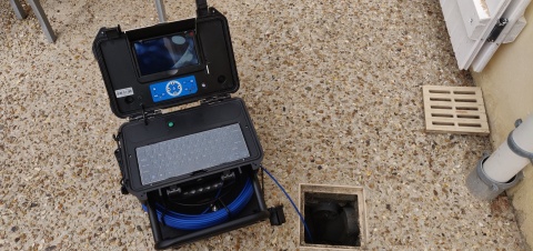 OXE InspCam Compact 40 a lokátor kamerové hlavice