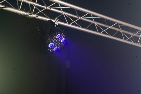 BIGPAR-16RGBW4UV IBIZA LED Světlo