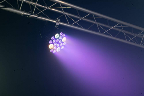 BIGPAR-16RGBW4WWCW IBIZA LED Světlo