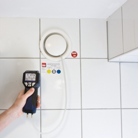 Digitální manometr DC 410 Flow – měření jemných tlaků