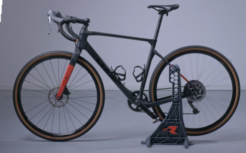 držák / stojan kola RTECH R24 univerzální šedý