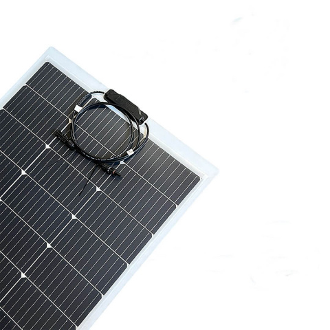 Flexibilní solární panel s výkonem 100 W