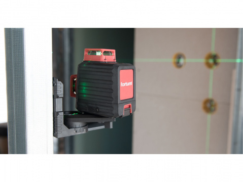Křížový laser 2D 360° zelený paprsek, samonivelační FORTUM 4780214