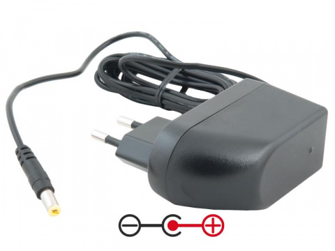 Napájecí adaptér univerzální 9V 2A 18W konektor 5,5mm x 2,1mm plus pól uprostřed
