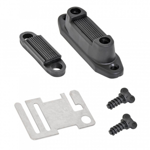 Sada multifunkční izolátory s destičkou + objímky na T-sloupky pro izolátory se závitem M6