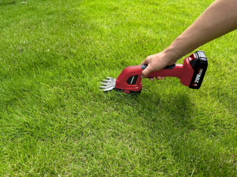 WORCRAFT Aku nůžky na trávu 2v1 20V CGS-S20LiC (bez baterie a nabíječky)