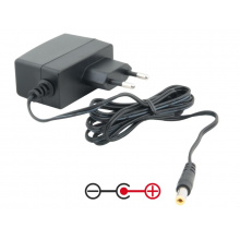 Napájecí adaptér univerzální 12V 1A 12W konektor 5,5mm x 2,1mm plus pól uprostřed