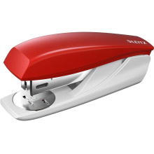Sešívačka Leitz New NeXXt 5501, 25 listů, červená