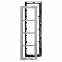 Upevňovací a krycí rámeček Alphatech 1148/64 pro čtyři moduly